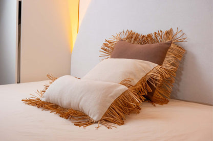 Bohem Rafya Püsküllü Doğal Kumaş Kırlent Kılıfı Bej 25x50 cm