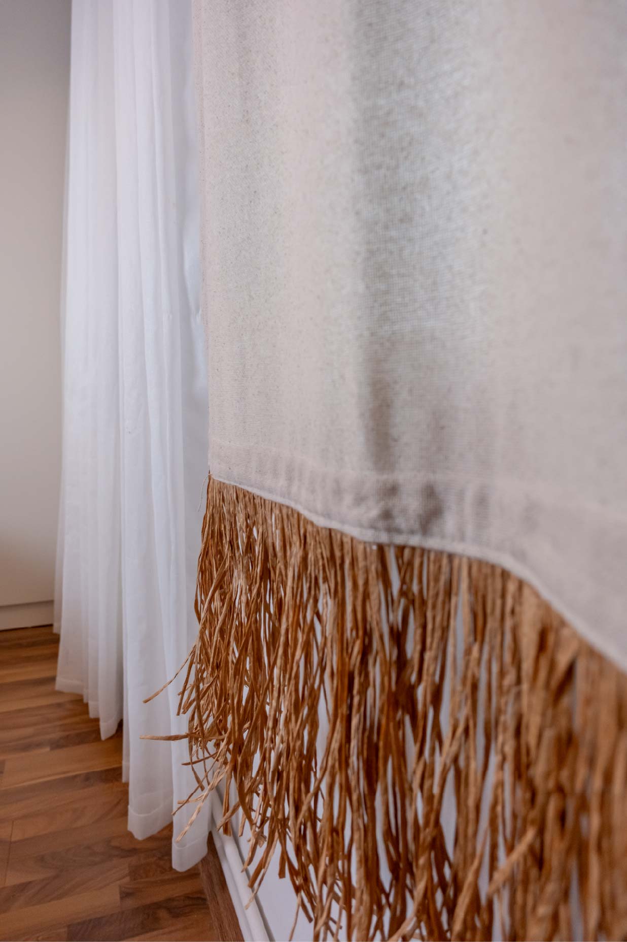 Bohem Rafya Püsküllü Doğal Kumaş Perde Bej 95x140 cm