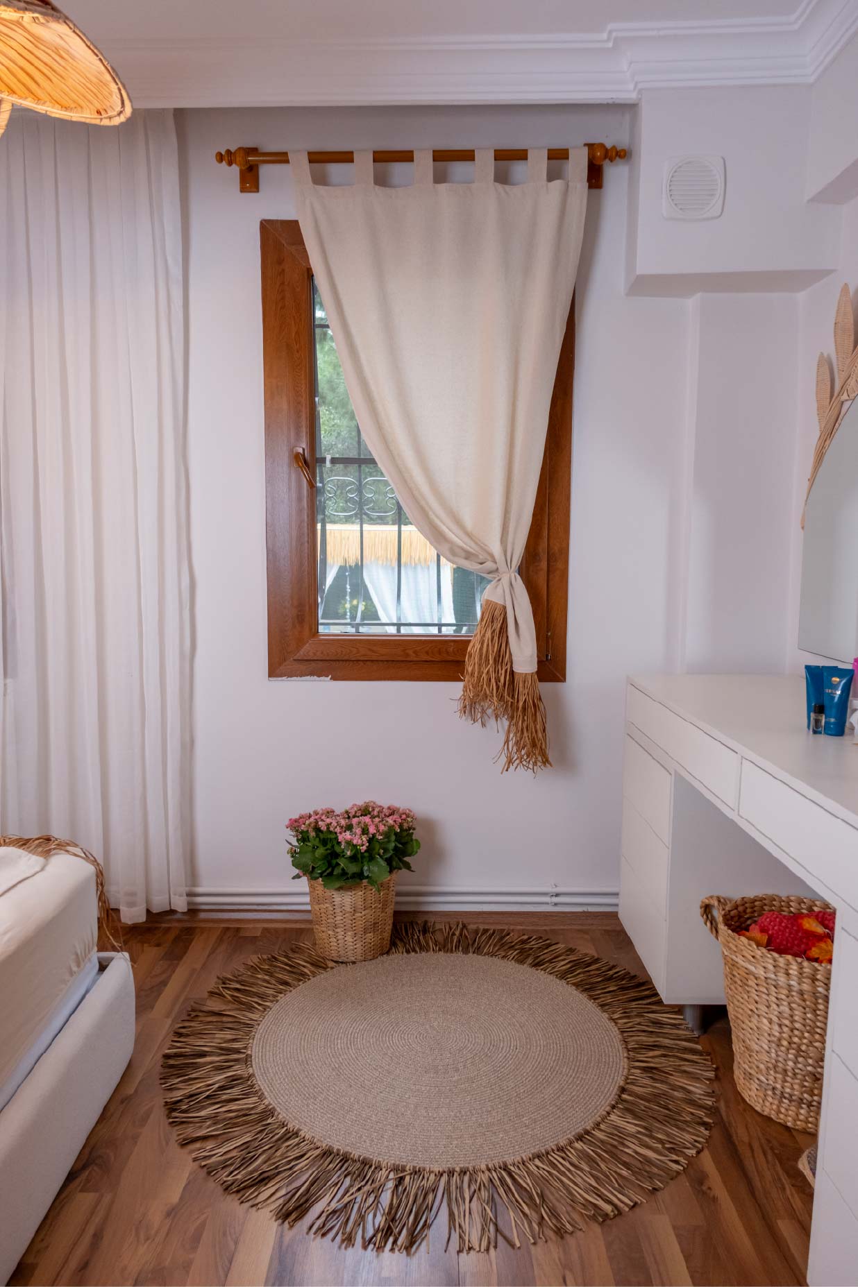 Bohem Rafya Püsküllü Doğal Kumaş Perde Bej 95x140 cm