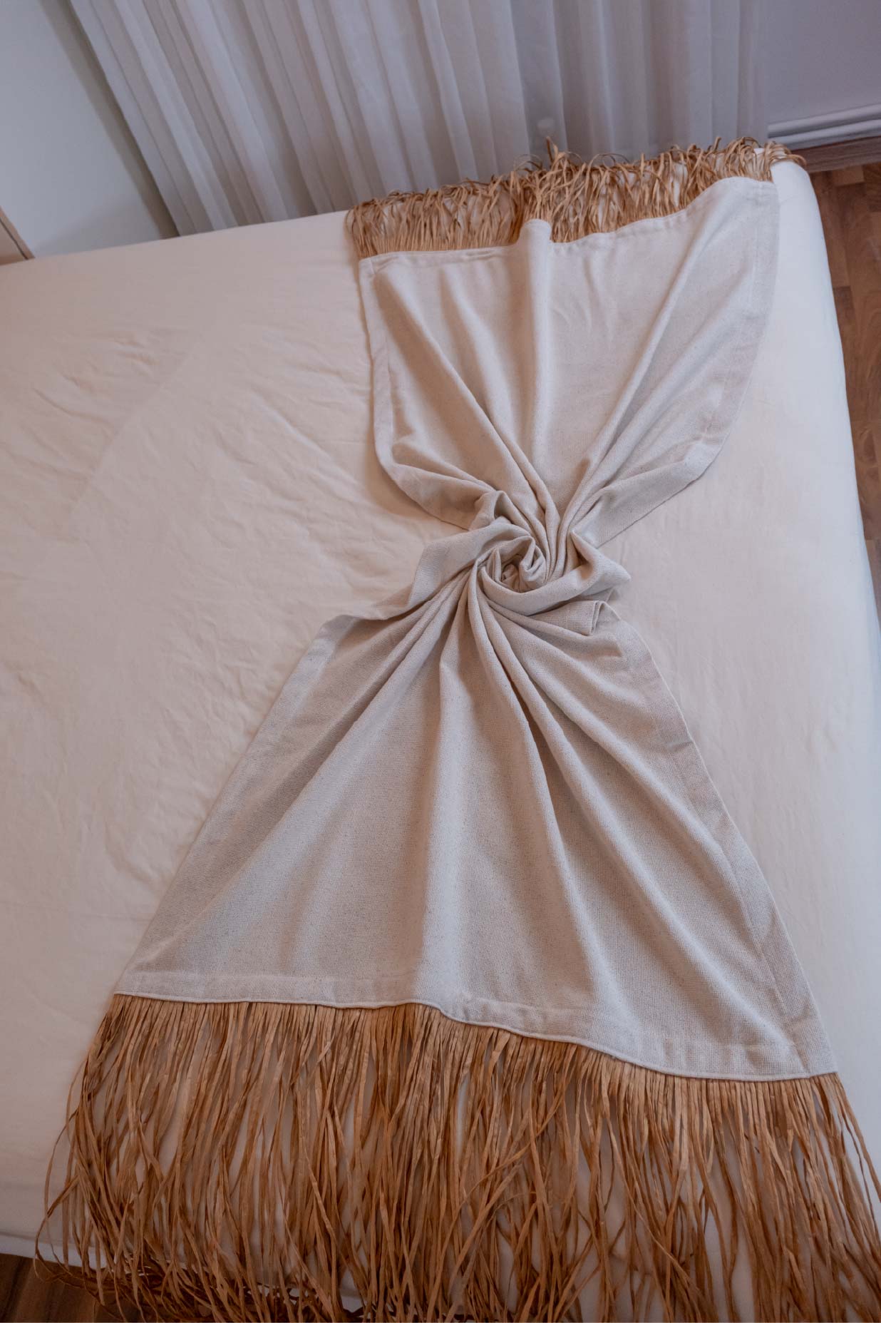 Bohem Rafya Püsküllü Doğal Kumaş Yatak-Koltuk Şalı 80x160 cm