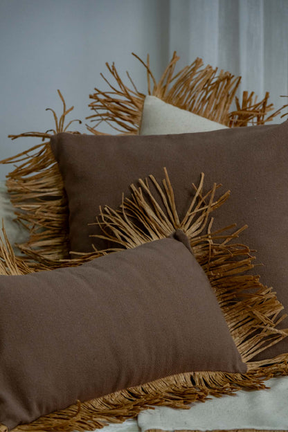 Bohem Rafya Püsküllü Doğal Kumaş Kırlent Kılıfı Kahve 45x45 cm